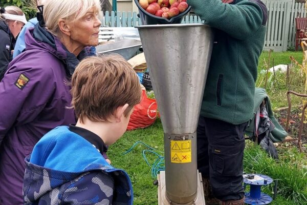 Apple pressing day produces 180 litres